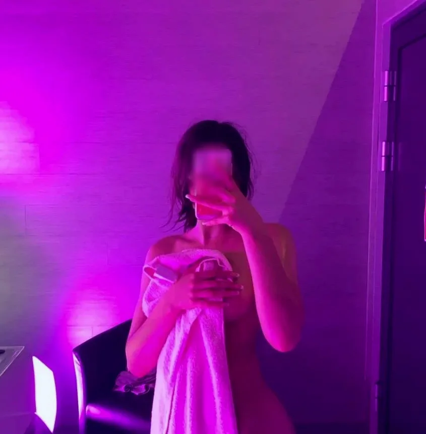 Iina, 18