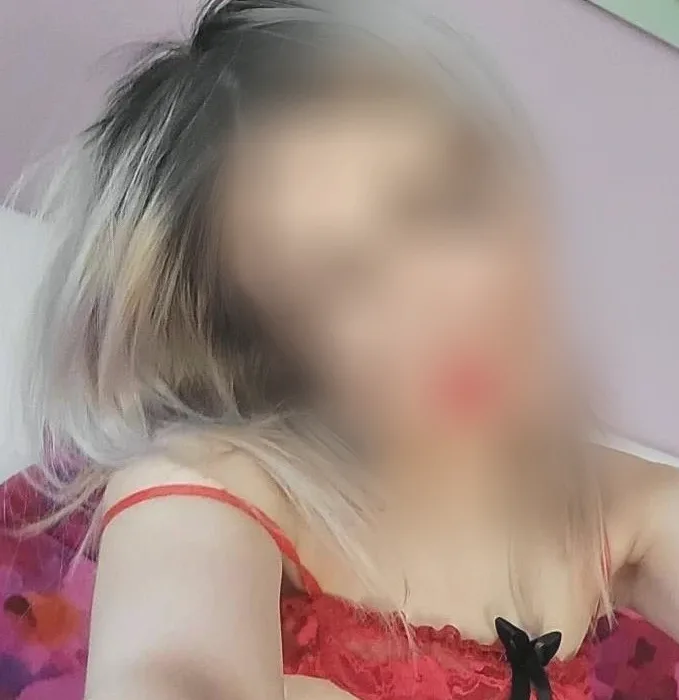 Leyla, 21