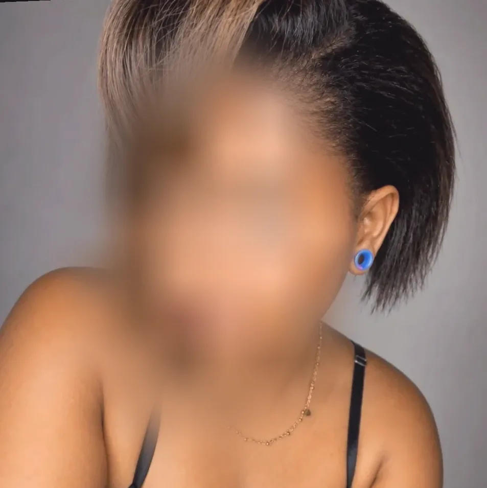 Netta, 29