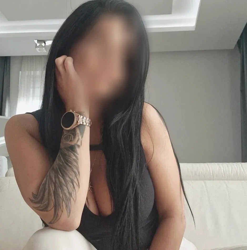 Yasmin, 38